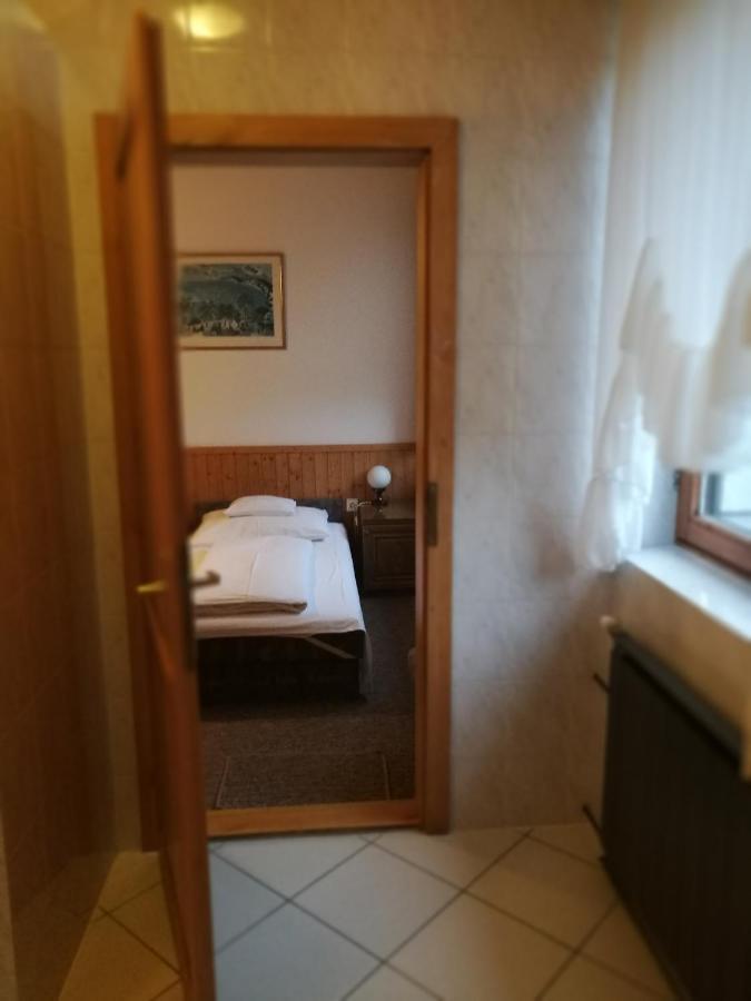 Bed and Breakfast Gruendner Vendeghaz Шіофок Екстер'єр фото